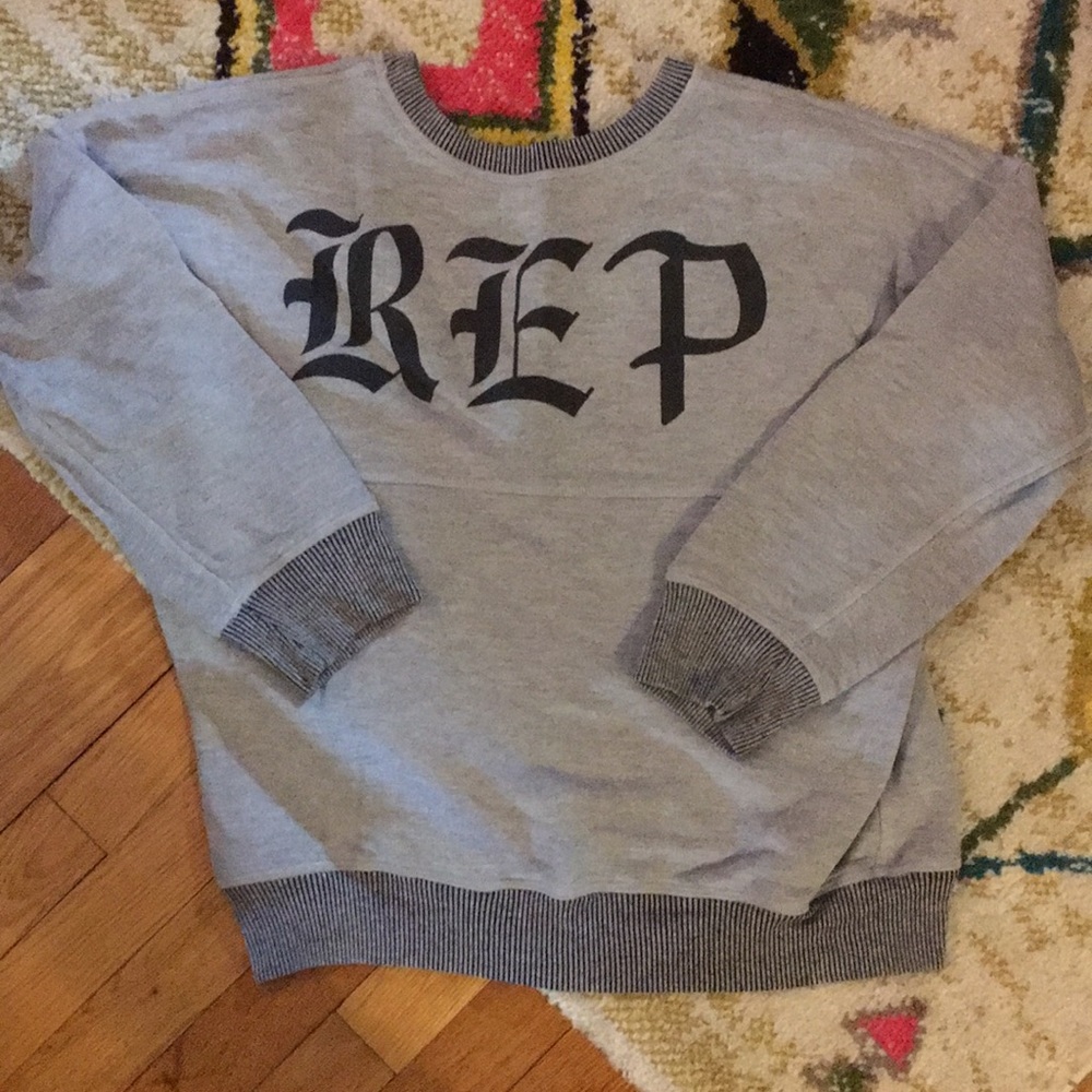 Taylor Swift REP sweatshirt